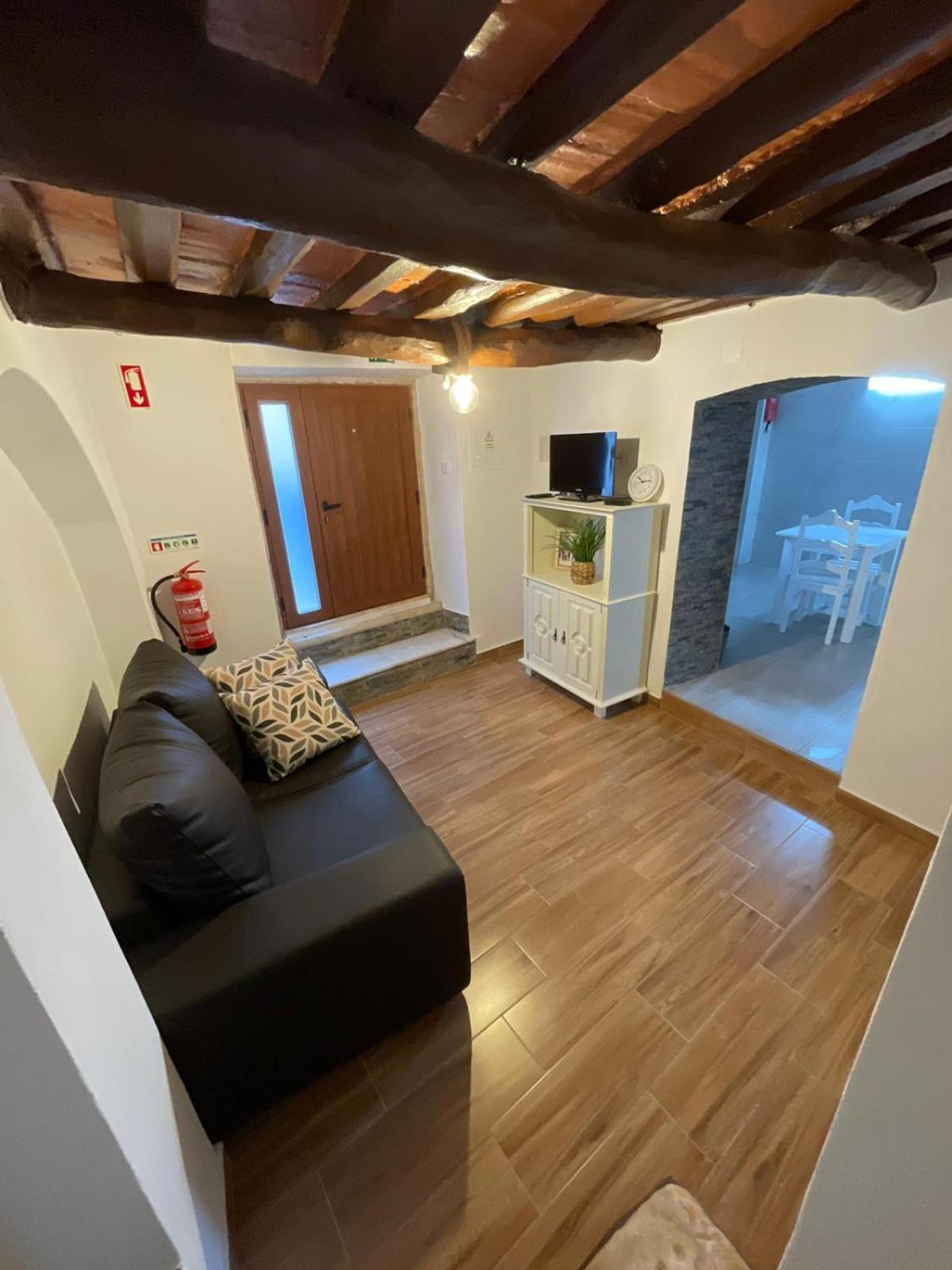 Casa Da Abobereira Villa เอสเตรมอซ ภายนอก รูปภาพ